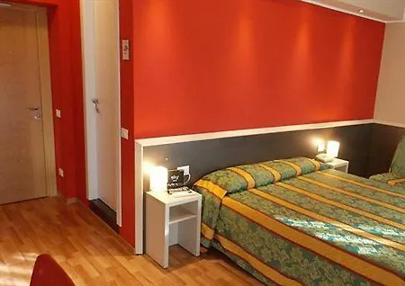Hotel David 3*