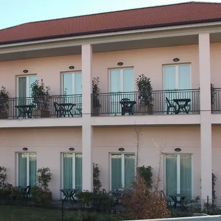 David Hotel Sesto Calende