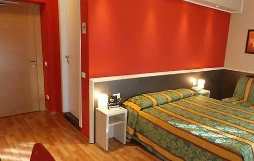 Hotel David 3*