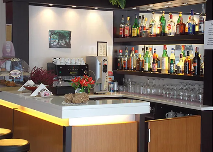 David Hotel